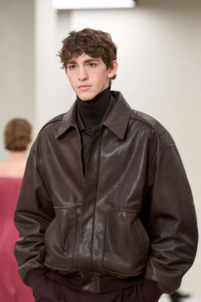 Look 49